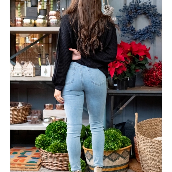 Judy Blue Light Blue Wash Non Distressed Mid Rise Pull On Jeggings 88254 - Picture 6 of 12